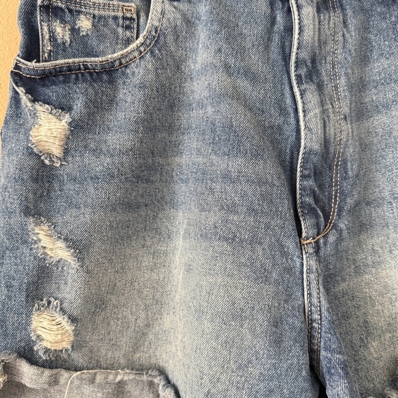 DL1961 Emilie High Rise Vintage Denim Jean Shorts Size 31 - Picture 7 of 10